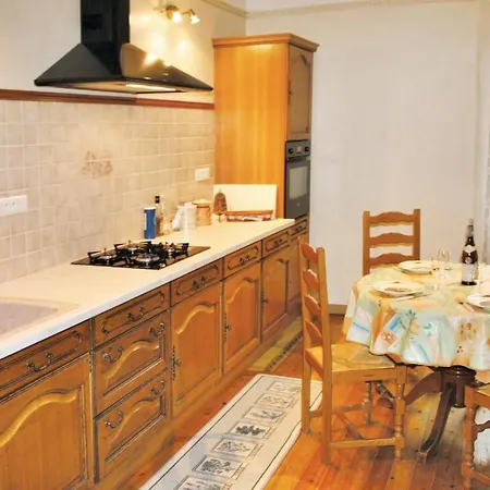 Holiday home Pet Friendly In La Rousse With Kitchen
